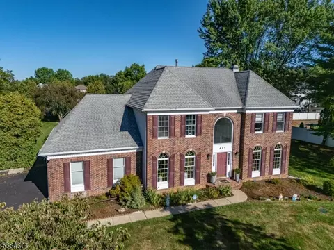 421 Thomas Stewart Way, Stewartsville, NJ 08886