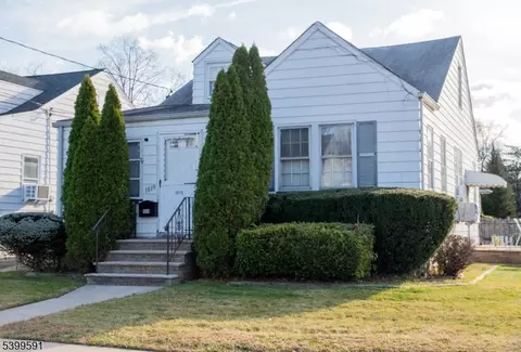 1019 W Henry St, Linden, NJ 07036