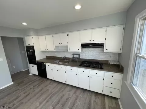 57 Greenbrook Rd, Middlesex, NJ 08846 photo 7