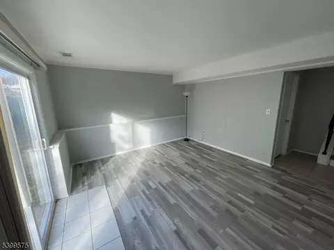 57 Greenbrook Rd, Middlesex, NJ 08846 photo 6
