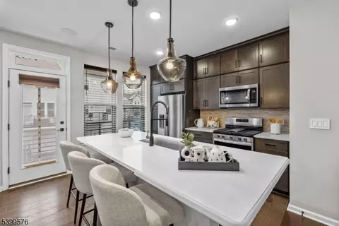 4 Sadie Cir #4204, Union, NJ 07083