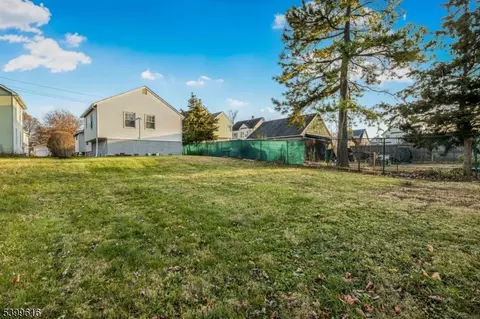 1123 E 3rd St, Plainfield, NJ 07062 photo 25