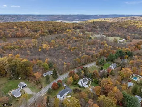 117 E Springtown Rd, Washington Twp, NJ 07853 photo 3