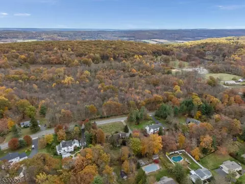 117 E Springtown Rd, Washington Twp, NJ 07853 photo 4