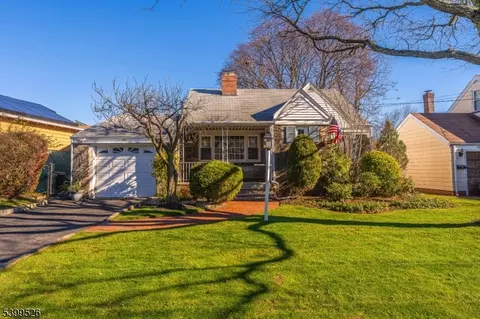 581 Selfmaster Pkwy, Union, NJ 07083
