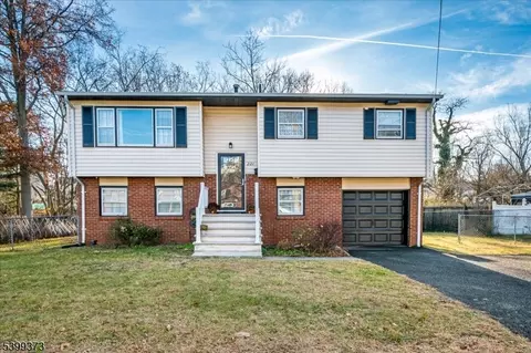 221 Phillips Rd, Somerset, NJ 08873