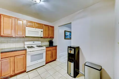 6 Hansen Pl, Wayne, NJ 07470 photo 22