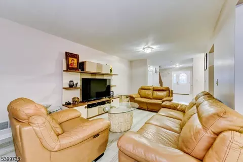 6 Hansen Pl, Wayne, NJ 07470 photo 19