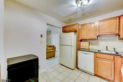 6 Hansen Pl, Wayne, NJ 07470 photo 24