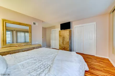 6 Hansen Pl, Wayne, NJ 07470 photo 33