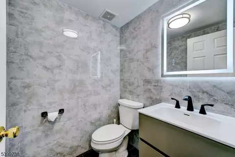 6 Hansen Pl, Wayne, NJ 07470 photo 26