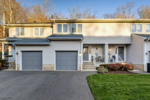 6 Hansen Pl, Wayne, NJ 07470 photo 3
