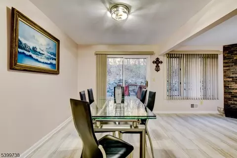 6 Hansen Pl, Wayne, NJ 07470 photo 12