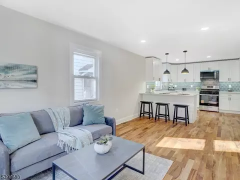 495 S Clinton St #2, East Orange, NJ 07018