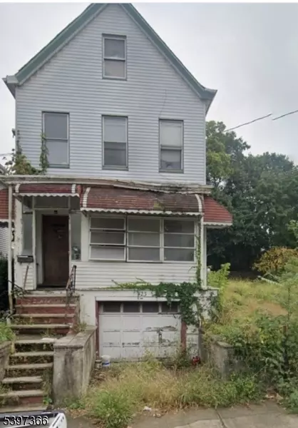 423 Highland Ave, Passaic, NJ 07055