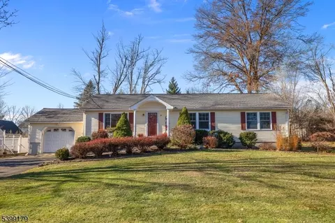 28 Duval St, Bridgewater, NJ 08807