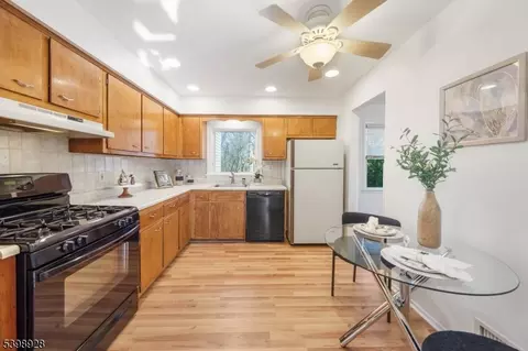 1375 Brookfall Ave, Union, NJ 07083 photo 8