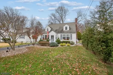 1147 Inwood Pl, Plainfield, NJ 07062