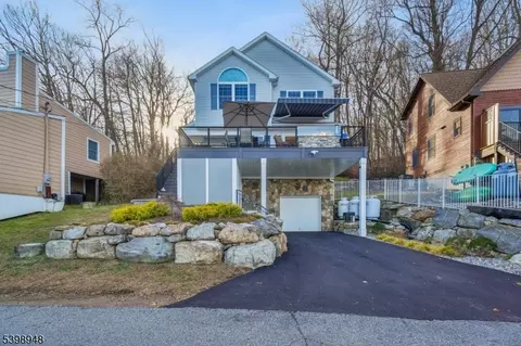 305 Kingsland Rd, Landing, NJ 07850