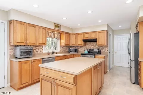 18 Dean Rd, Mendham, NJ 07945 photo 15