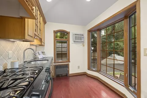 72 Meadowbrook Rd, Short Hills, NJ 07078 photo 16