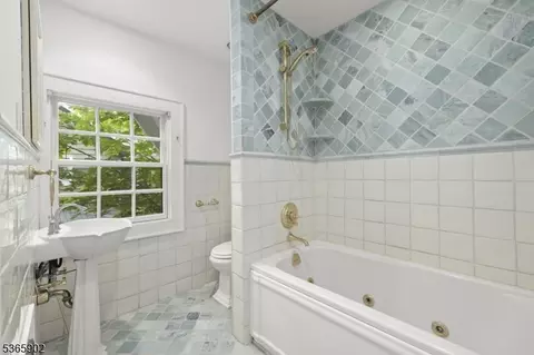 72 Meadowbrook Rd, Short Hills, NJ 07078 photo 28