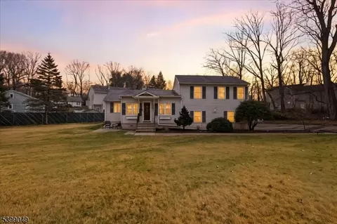 4 Fern Ave, Budd Lake, NJ 07828