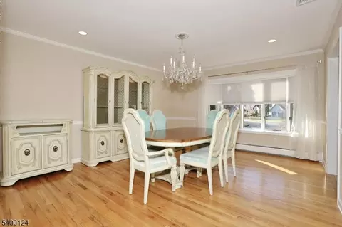 602 Mill Run, Paramus, NJ 07652 photo 17