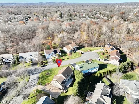 602 Mill Run, Paramus, NJ 07652 photo 7