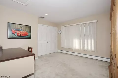 602 Mill Run, Paramus, NJ 07652 photo 29