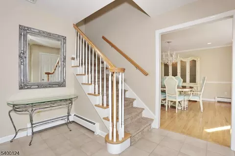 602 Mill Run, Paramus, NJ 07652 photo 14