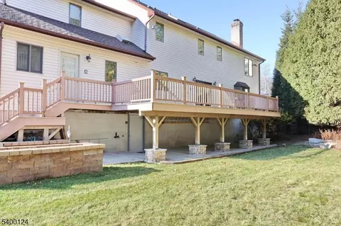 602 Mill Run, Paramus, NJ 07652 photo 41