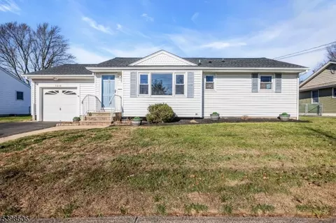 1416 Dominic St, Manville, NJ 08835