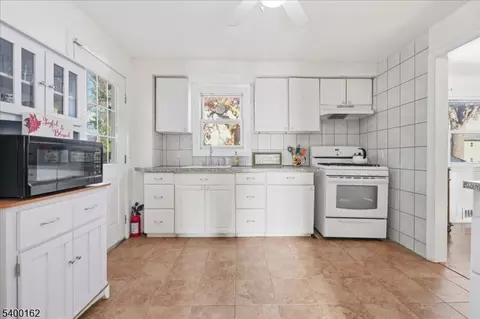 26 Taft St, Nutley, NJ 07110 photo 11