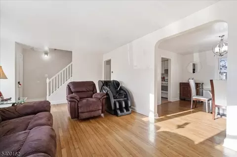 26 Taft St, Nutley, NJ 07110 photo 5
