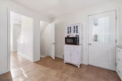 26 Taft St, Nutley, NJ 07110 photo 10