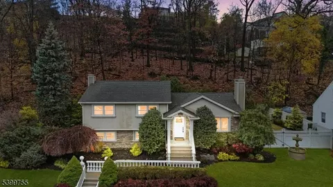 226 Barnert Ave, Totowa, NJ 07512
