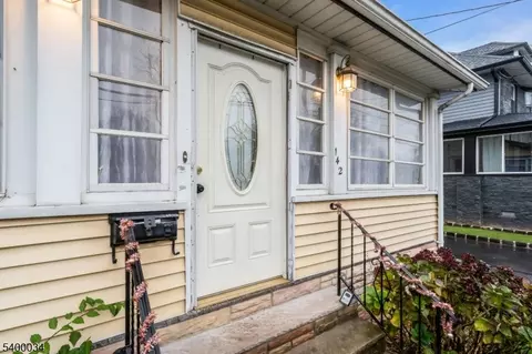 142 E 6th Ave, Roselle, NJ 07203 photo 3