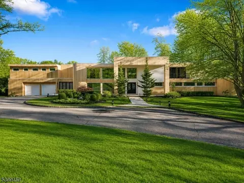 41 Park Way, West Orange, NJ 07052
