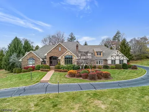 3 Crownview Ln, Bernardsville, NJ 07924