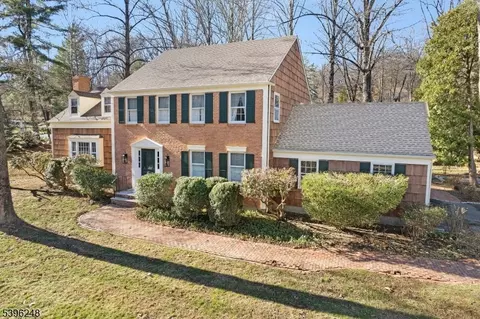 12 Glen Gary Dr, Mendham Twp, NJ 07945