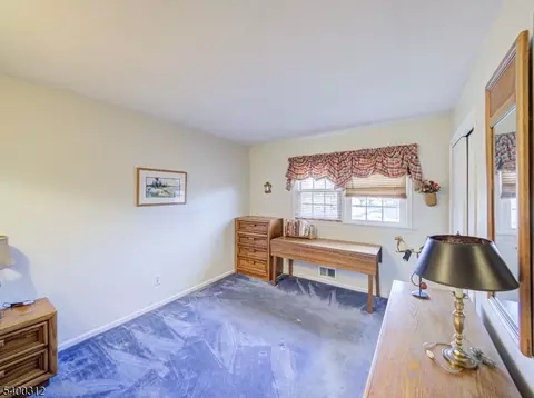 37 Samuel Dr, Flemington, NJ 08822 photo 18