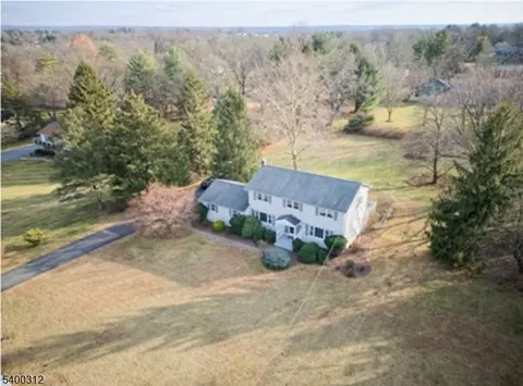 37 Samuel Dr, Flemington, NJ 08822 photo 2