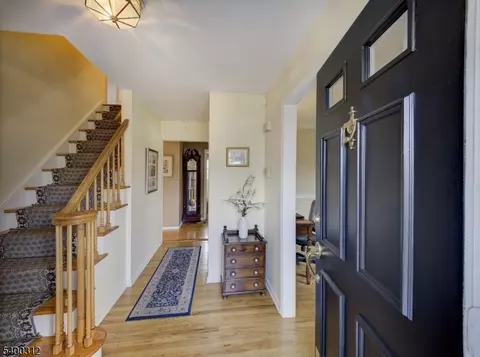 37 Samuel Dr, Flemington, NJ 08822 photo 4