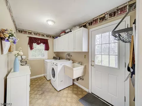37 Samuel Dr, Flemington, NJ 08822 photo 14