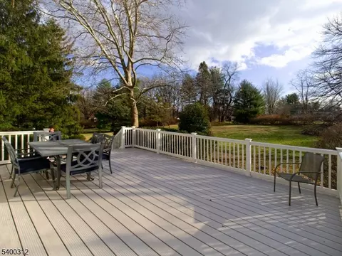 37 Samuel Dr, Flemington, NJ 08822 photo 3