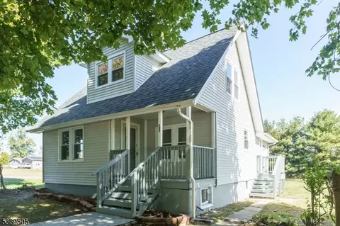 92 Clinton Ave, Port Murray, NJ 07865