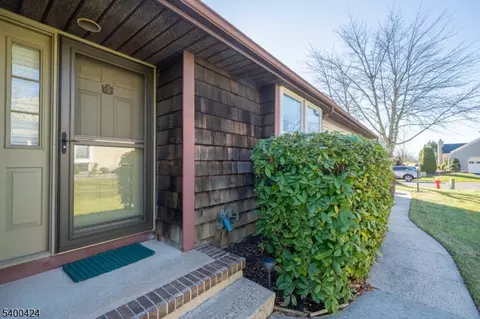 14 John Paul Jones Dr # B, Monroe Township, NJ 08831