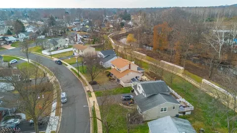 7 Weiss Dr, Middlesex, NJ 08846 photo 27