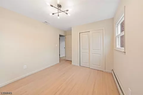 7 Weiss Dr, Middlesex, NJ 08846 photo 19